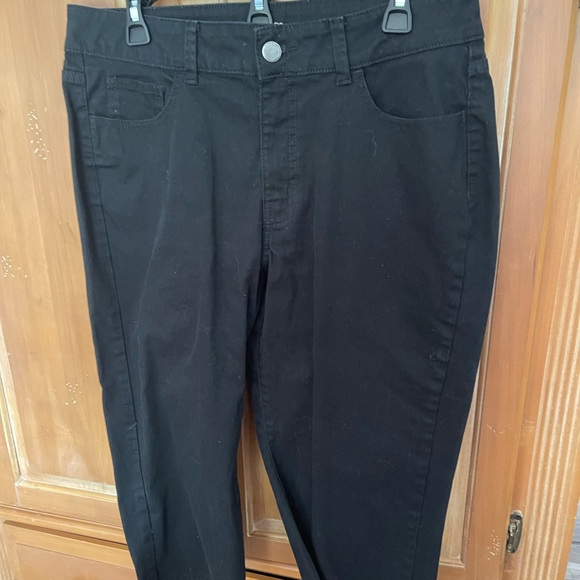 Riders by Lee Black Capri Pants Stretch Comfort - Picture 1 of 4
